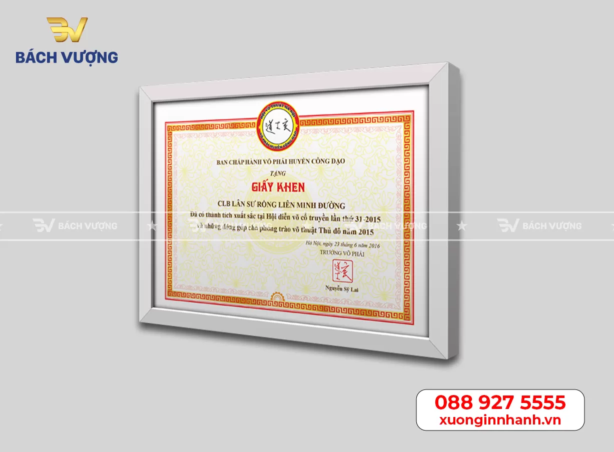 Mẫu giấy khen tại B&aacute;ch Vượng