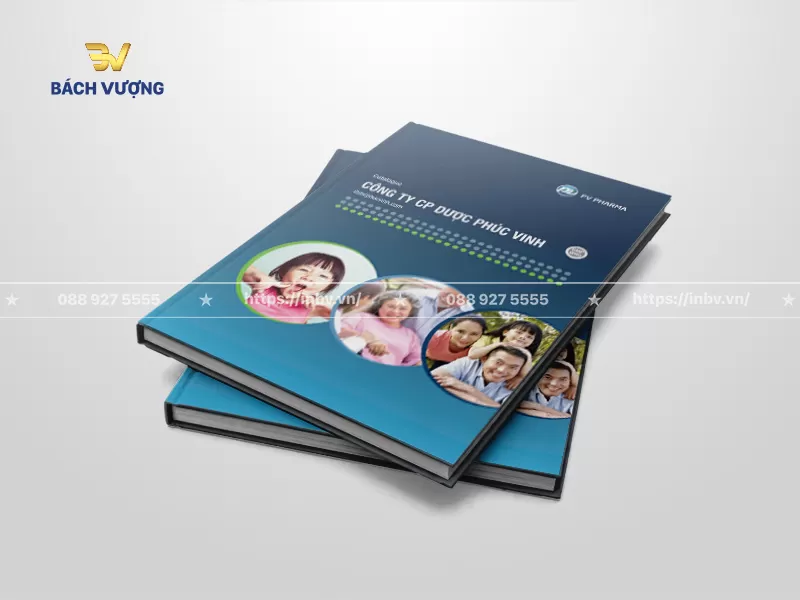 mẫu catalogue dịch vụ chăm s&oacute;c sức khỏe ng&agrave;nh dược phẩm v&agrave; bảo vệ gia đ&igrave;nh khổ đứng b&igrave;a cứng g&aacute;y vu&ocirc;ng