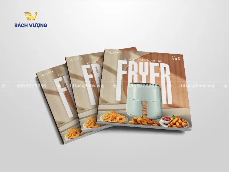 mẫu catalogue đồ gia dụng giới thiệu nồi chi&ecirc;n kh&ocirc;ng dầu tone pastel đi k&egrave;m h&igrave;nh ảnh m&oacute;n ăn ngon mắt