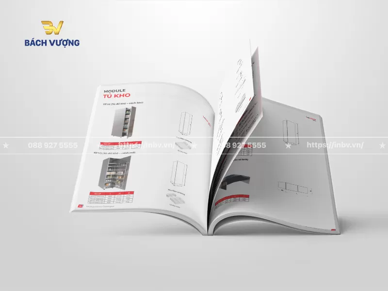 Phối cảnh lật trang mẫu catalogue đồ gia dụng giới thiệu module tủ kho v&agrave; phụ kiện nh&agrave; bếp tr&igrave;nh b&agrave;y h&igrave;nh ảnh thực tế sản phẩm kết hợp bản vẽ kỹ thuật & bảng k&iacute;ch thước chi tiết