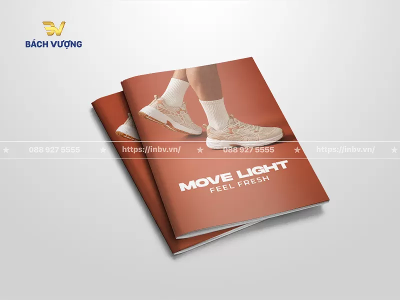 mẫu catalogue gi&agrave;y chạy bộ sắc cam đất năng động & trẻ trung
