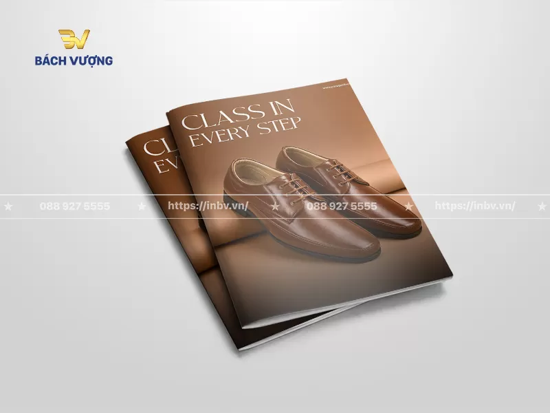 mẫu catalogue gi&agrave;y da c&ocirc;ng sở d&aacute;ng dọc tone n&acirc;u lịch l&atilde;m v&agrave; sang trọng