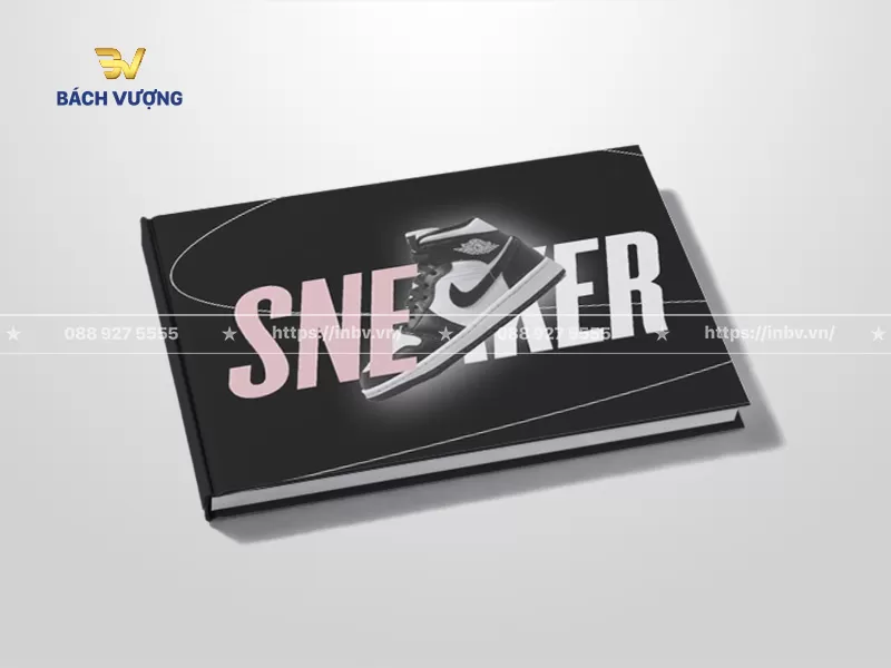 mẫu catalogue gi&agrave;y d&aacute;ng ngang tone đen c&aacute; t&iacute;nh