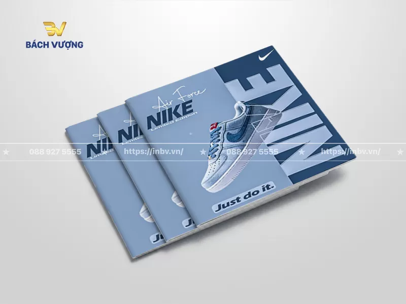mẫu catalogue gi&agrave;y d&aacute;ng ngang tone xanh denim thời thượng