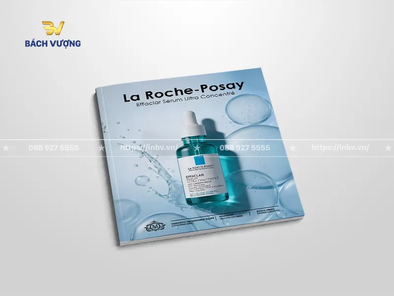 mẫu catalogue mỹ phẩm kết hợp h&igrave;nh ảnh chai tinh chất trang tr&iacute; k&egrave;m c&aacute;c bong b&oacute;ng nước