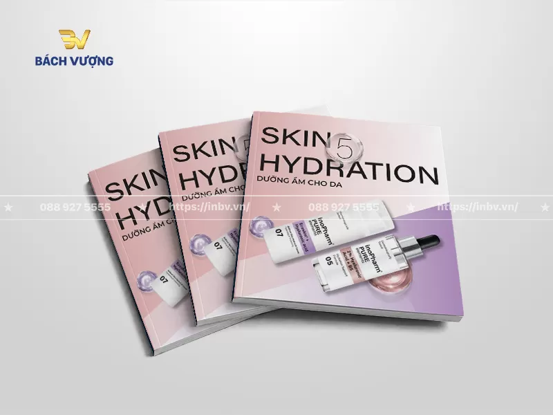 mẫu catalogue mỹ phẩm m&agrave;u hồng t&iacute;m pastel c&ugrave;ng h&igrave;nh ảnh c&aacute;c d&ograve;ng serum cấp ẩm