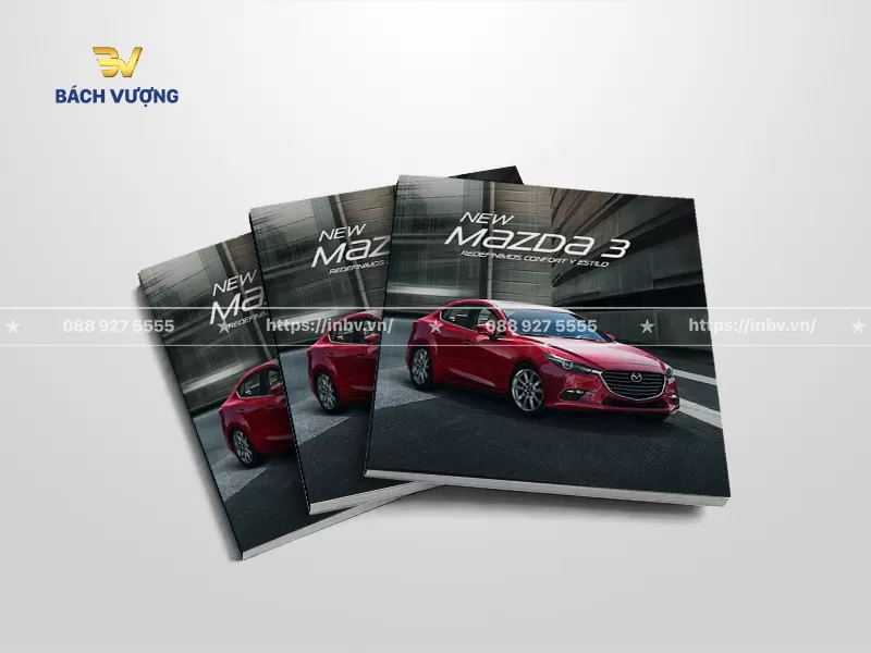 mẫu catalogue xe &ocirc; t&ocirc; bối cảnh c&ocirc;ng tr&igrave;nh kiến tr&uacute;c đ&ocirc; thị hiện đại tone x&aacute;m trầm