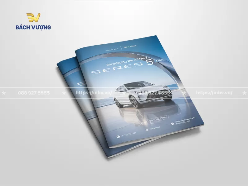mẫu catalogue xe &ocirc; t&ocirc; điện th&ocirc;ng minh tone xanh dương hiện đại, sang trọng