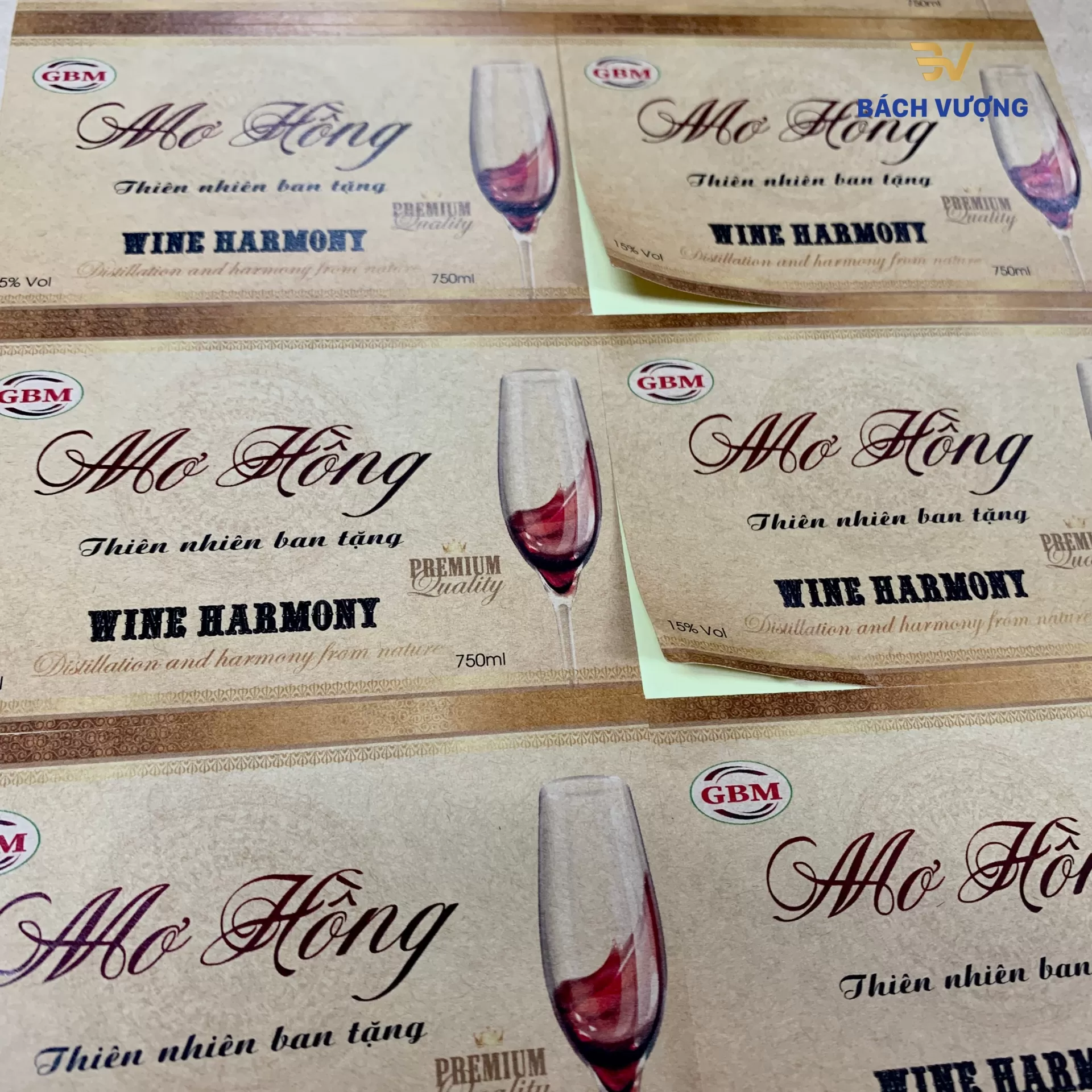 C&aacute;c mẫu decal giấy kraft tại B&aacute;ch Vượng