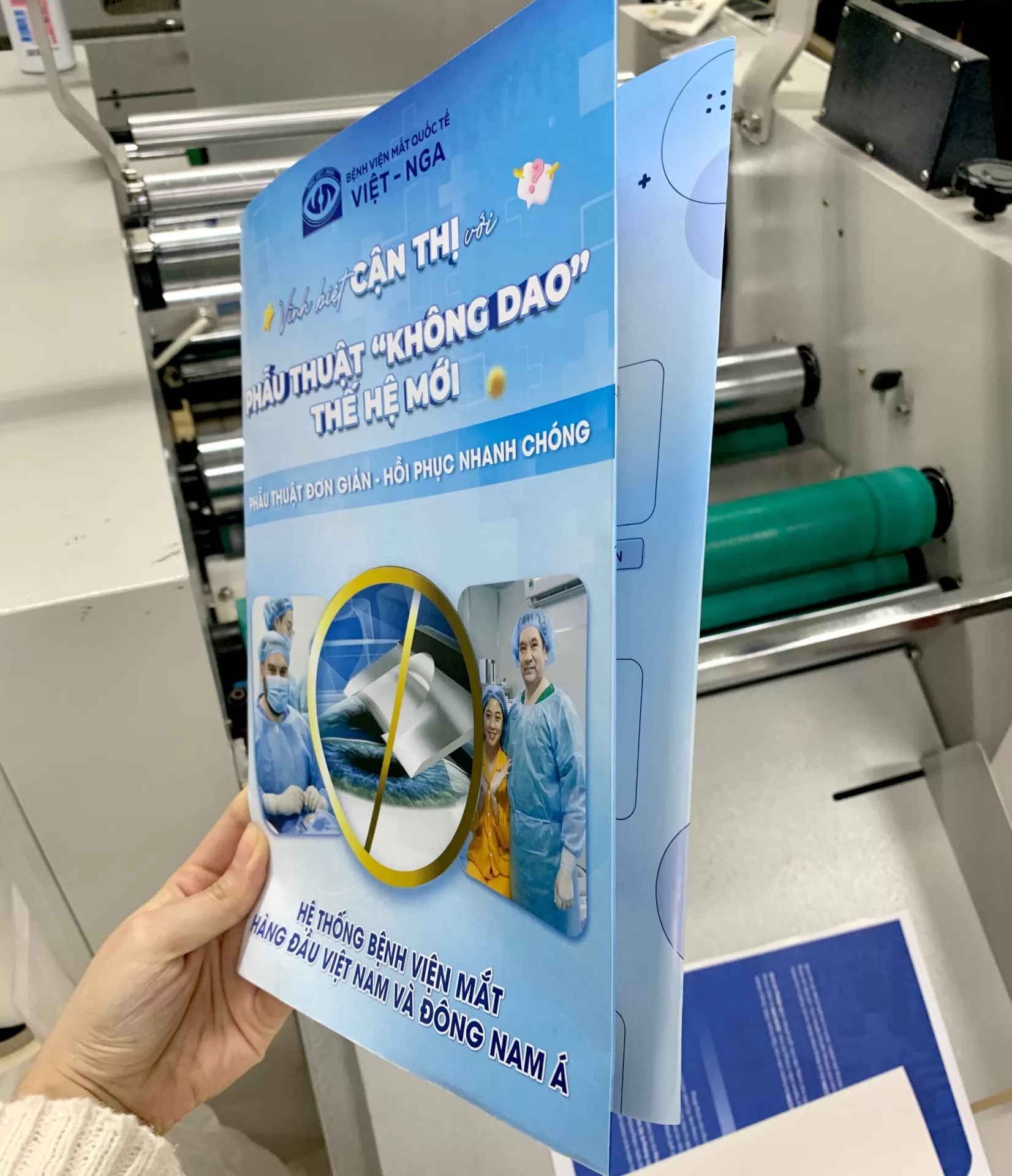  Tổng hợp [10+] mẫu tờ rơi tờ gấp tham khảo tại B&aacute;ch Vượng