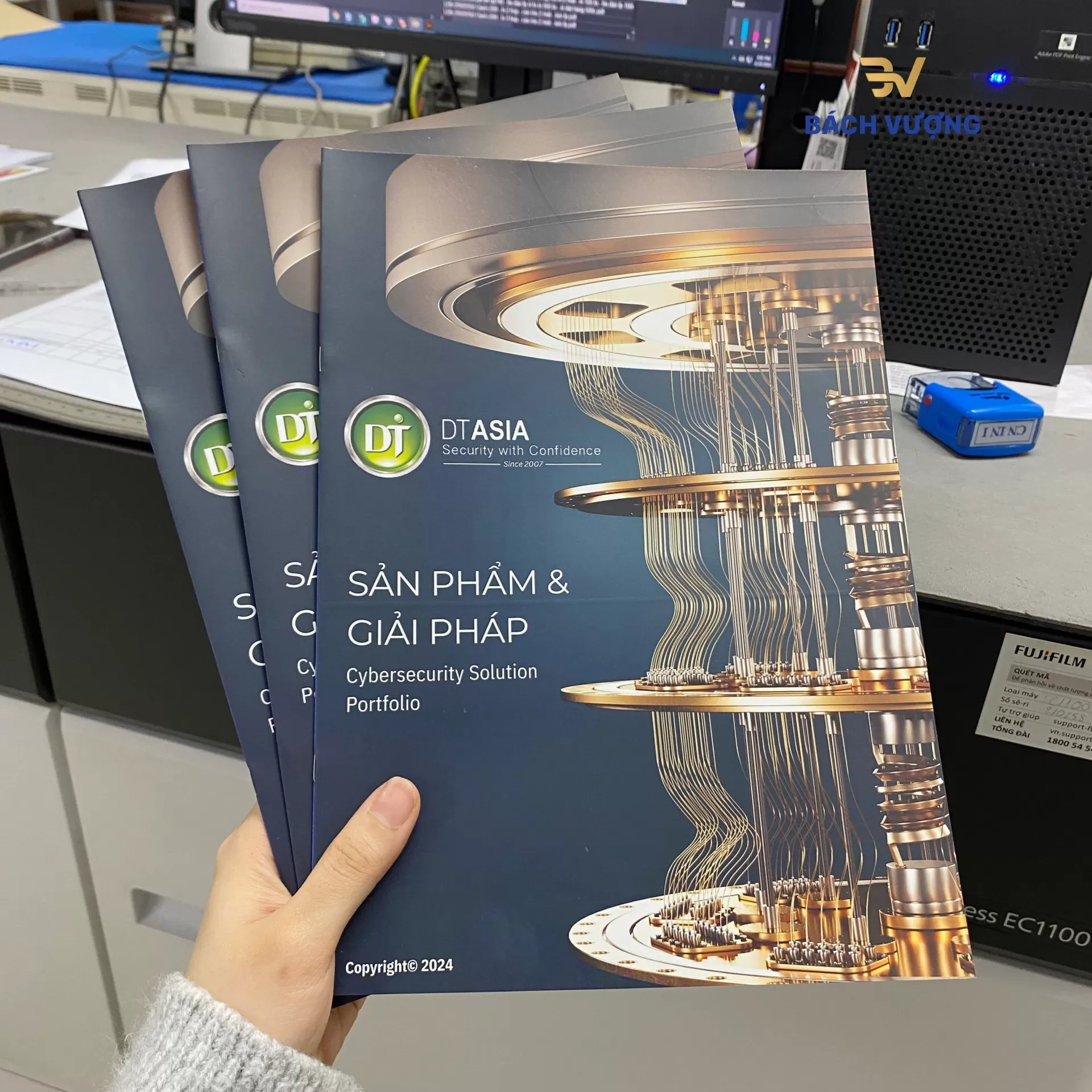 Mẫu in catalogue sản phẩm an ninh mạng