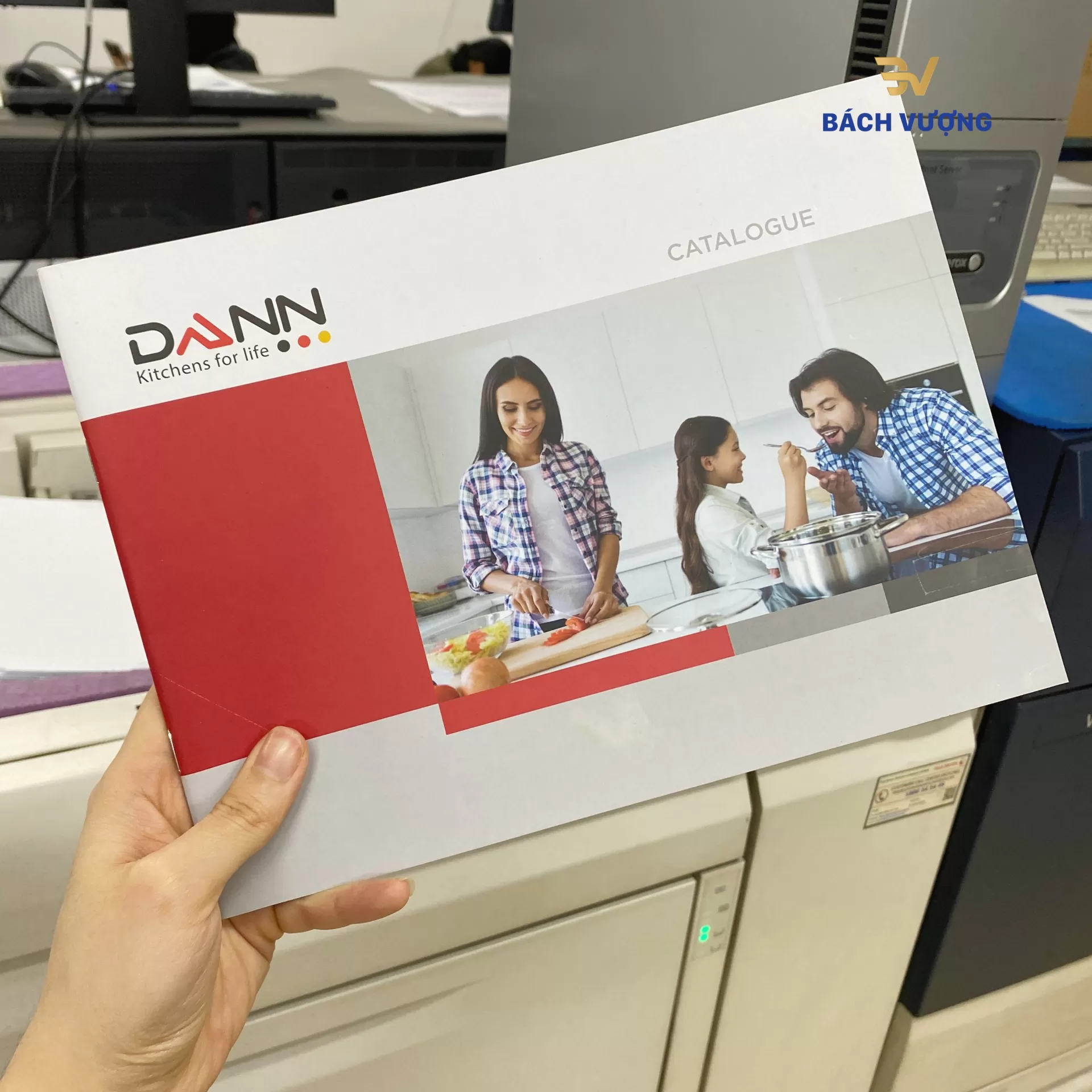 Mẫu in catalogue cho ng&agrave;nh h&agrave;ng gia dụng Đức 