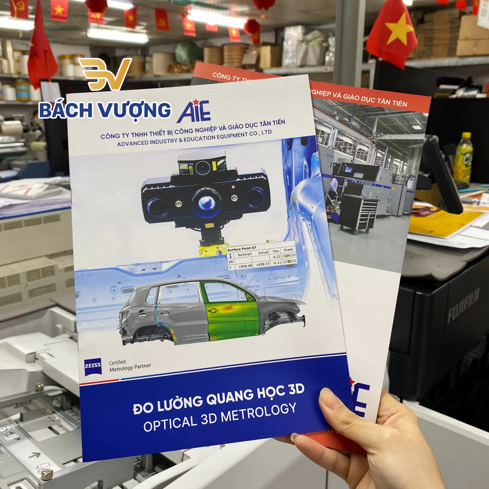 Mẫu in catalogue sản phẩm đo lường quang học 3D
