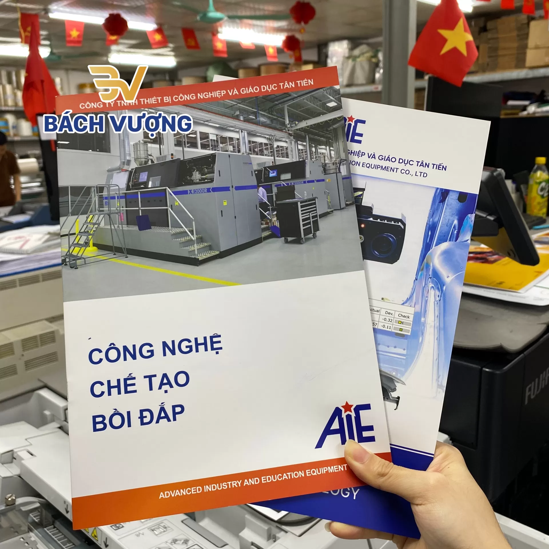 Mẫu in catalogue sản phẩm c&ocirc;ng nghệ chế tạo bồi đắp