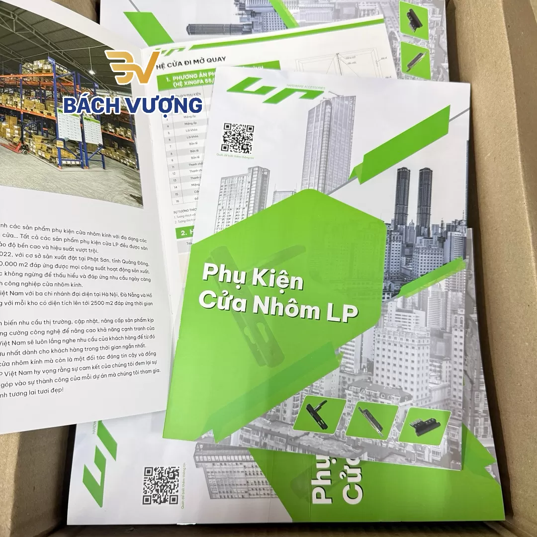 Mẫu in catalogue phụ kiện cửa nh&ocirc;m 