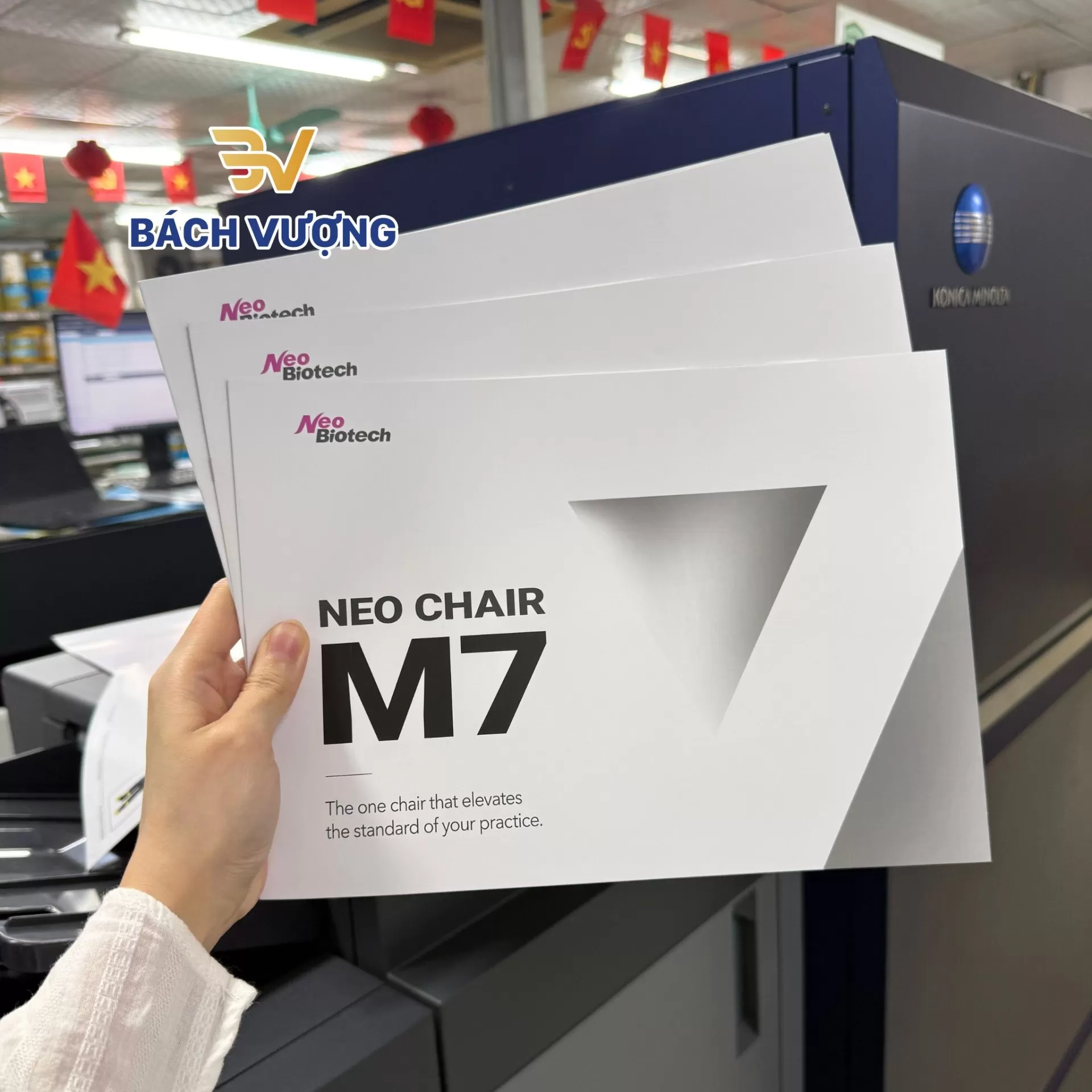 Mẫu in catalogue sản phẩm ghế 