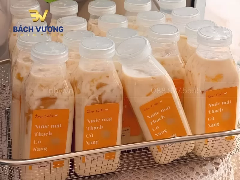 In tem decal giấy chuy&ecirc;n dụng cho đồ uống đ&oacute;ng chai