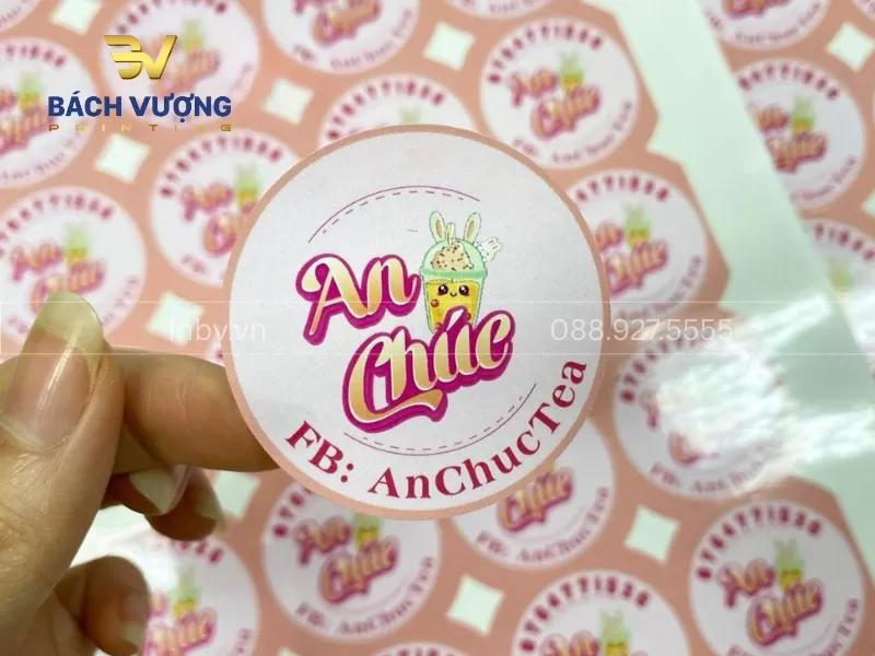 Tem decal giấy c&aacute;n m&agrave;ng b&oacute;ng gi&uacute;p tăng độ bền