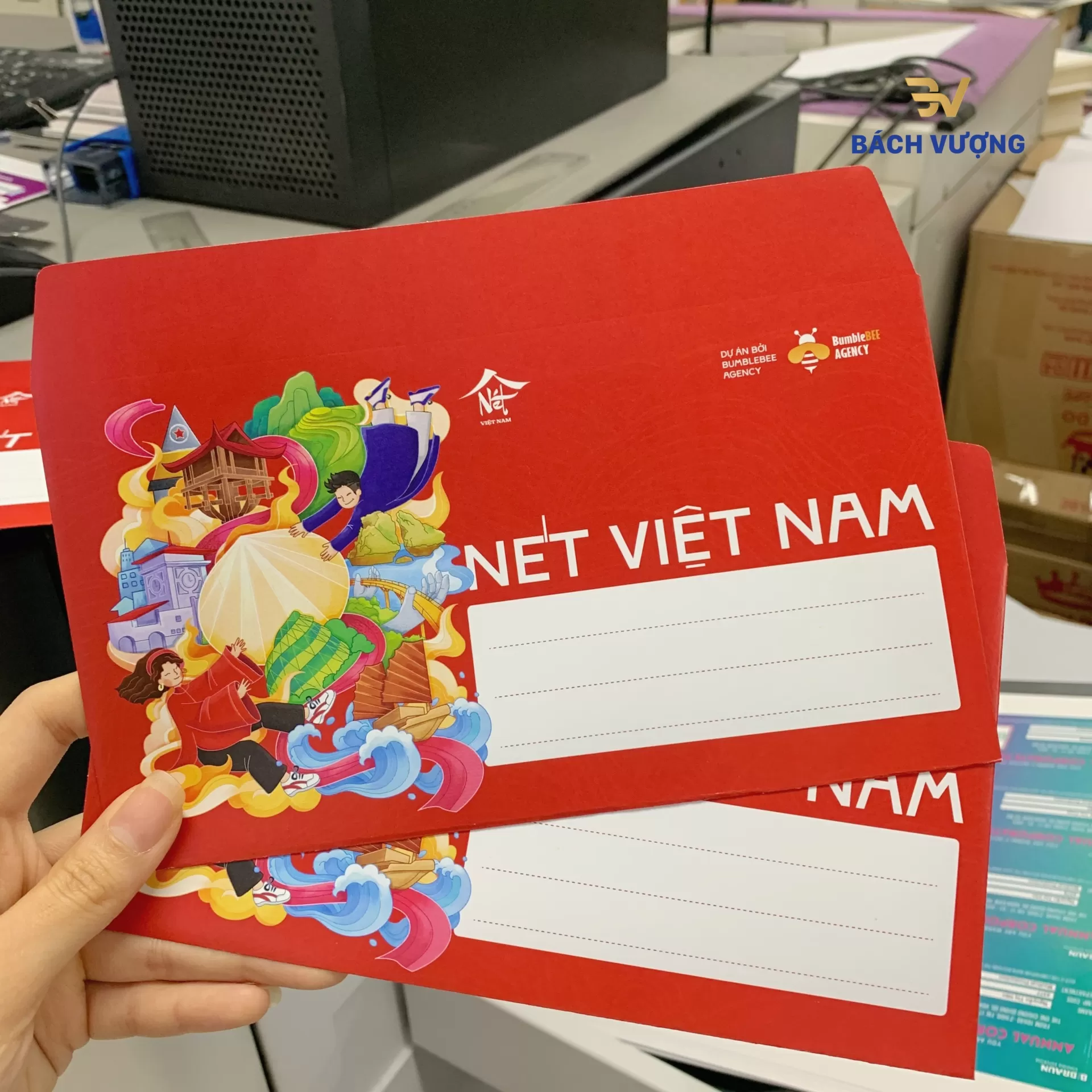 mẫu phong b&igrave; in họa tiết truyền thống c&aacute;ch điệu