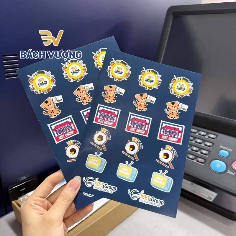 Xu hướng in sticker l&agrave;m qu&agrave; tặng thương hiệu - B&aacute;ch Vượng