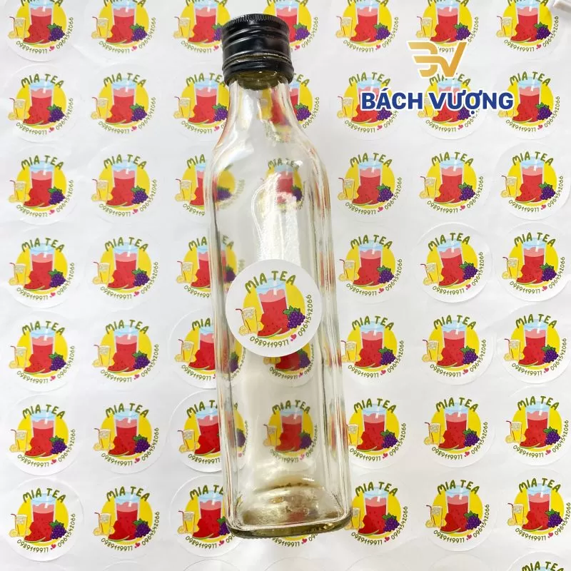 Mẫu in decal d&aacute;n chai tr&agrave; sữa, c&agrave; ph&ecirc; mang đi (take away)