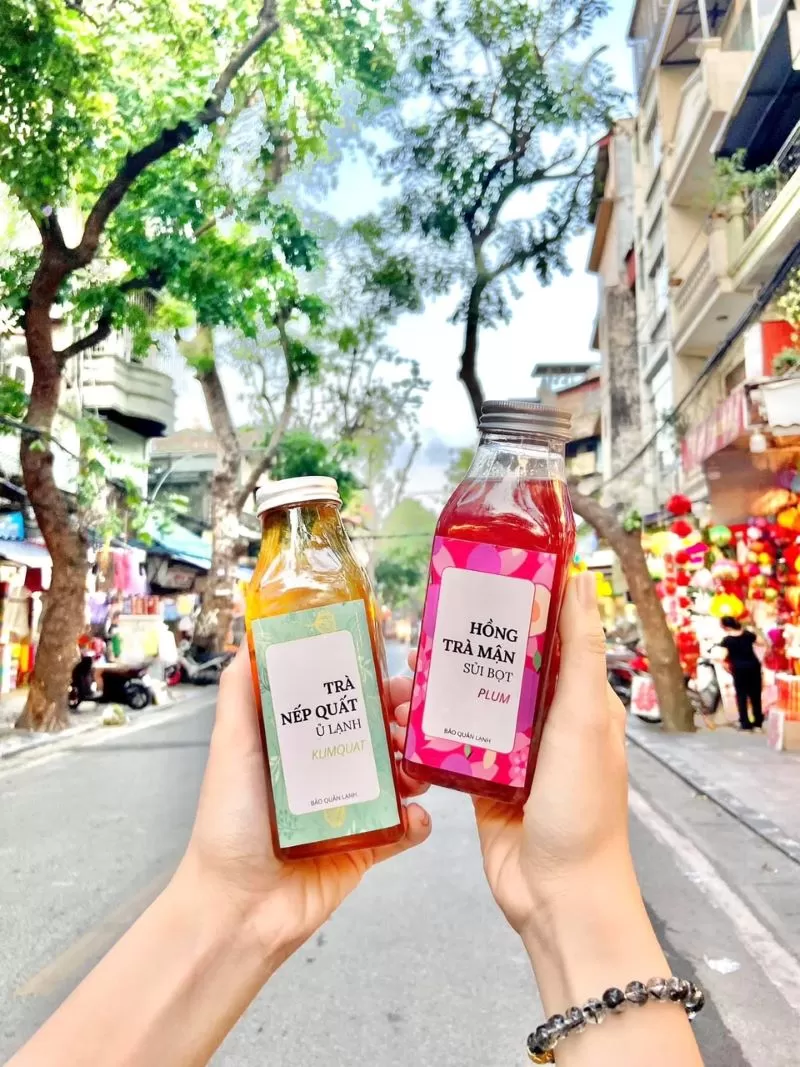 B&aacute;ch Vượng chuy&ecirc;n in tem d&aacute;n chai tr&agrave; sữa