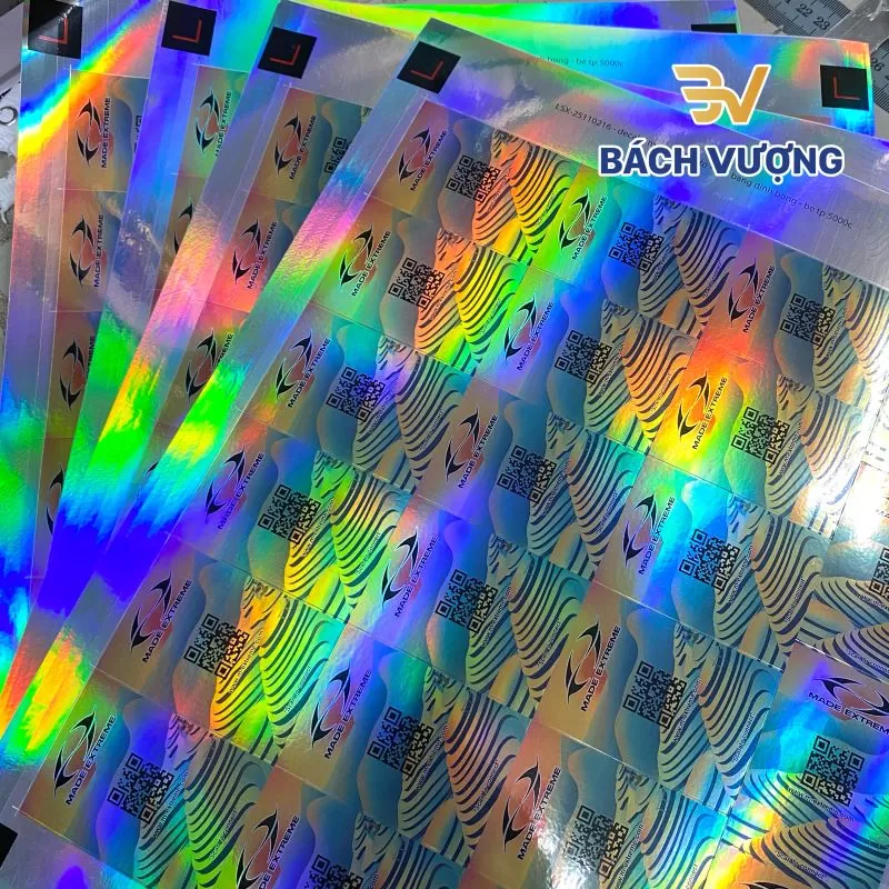 Mẫu tem bảo h&agrave;nh Hologram tại B&aacute;ch Vượng