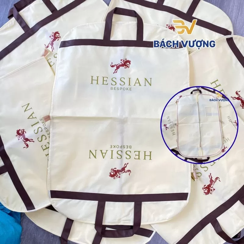 In t&uacute;i đựng &aacute;o vest theo y&ecirc;u cầu tại H&agrave; Nội - B&aacute;ch Vượng