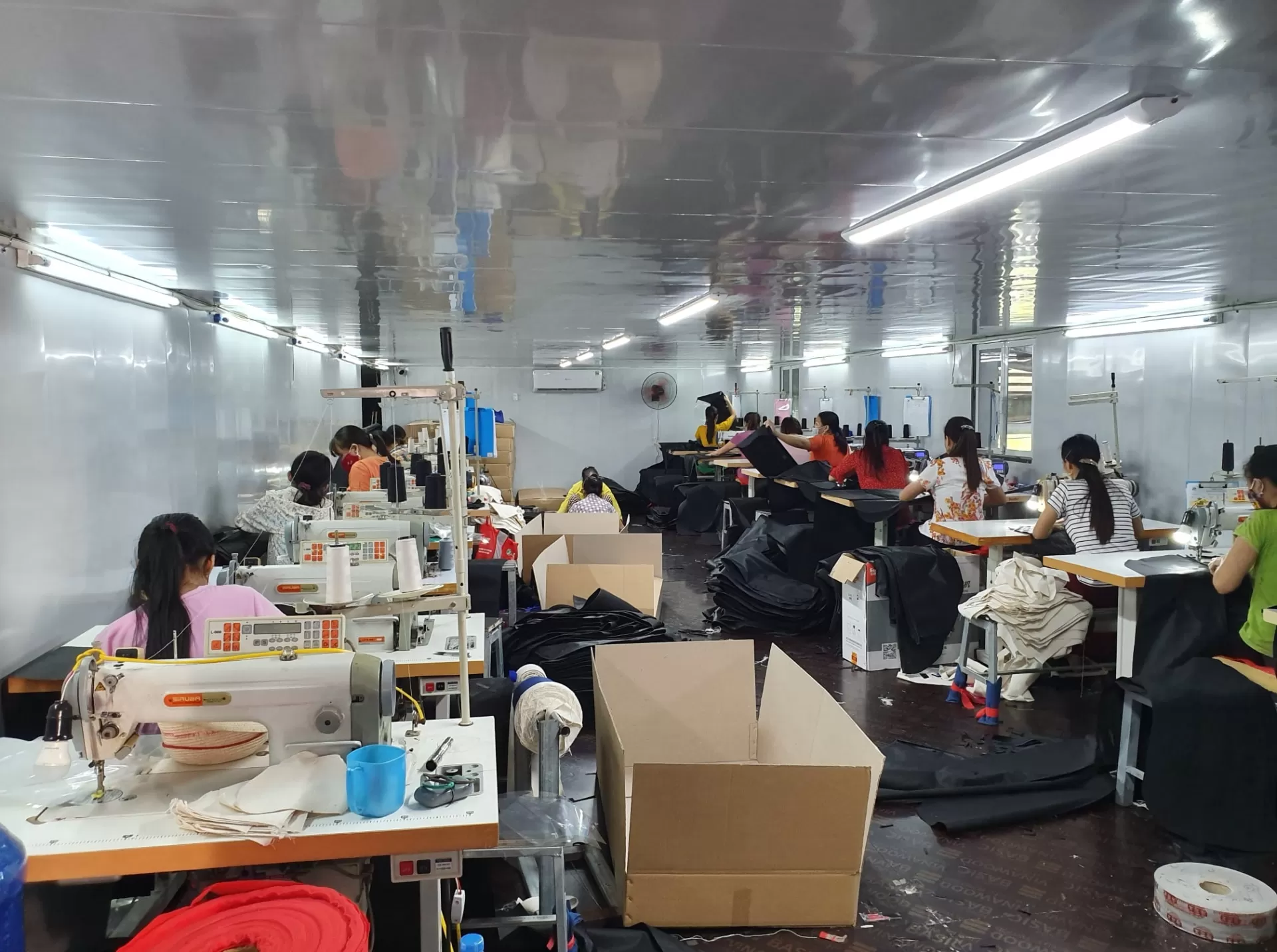 Xưởng in t&uacute;i vải kh&ocirc;ng dệt của B&aacute;ch Vượng